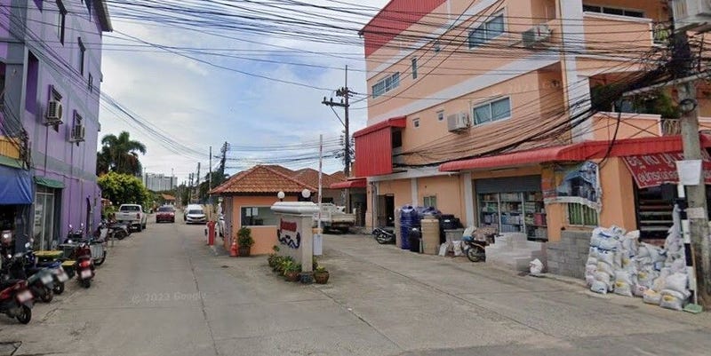 /international/th/soi-muban-ek-mongkhon-village-nong-prue-bang-lamung-chon-buri-20150-tha-nong-prue-chon-buri-340105128743/