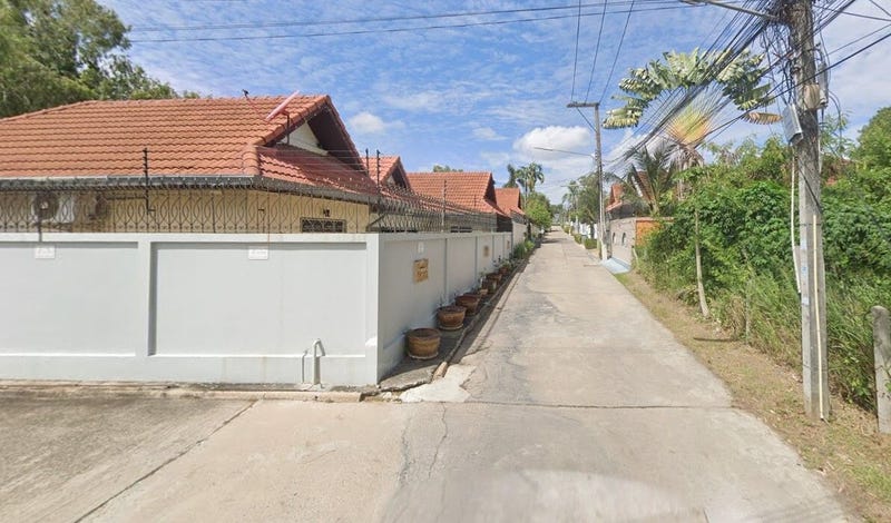 /international/th/thung-klom-tan-man-rd-nong-prue-bang-lamung-chon-buri-20150-tha-nong-prue-chon-buri-340105128701/