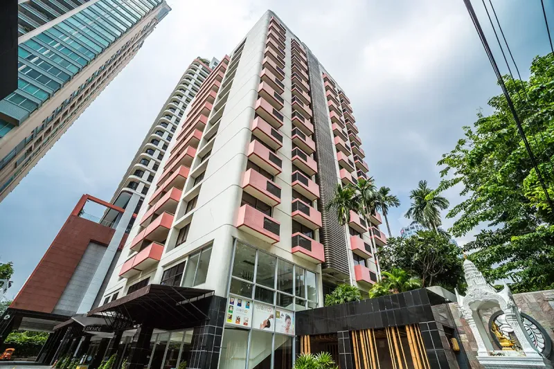 /international/th/130-soi-gotche-si-lom-bang-rak-bangkok-10500-thailand-bang-rak-bangkok-340105126688/?lang=id