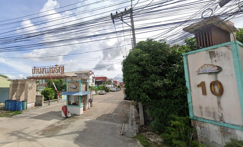 /international/th/soi-muban-ban-ngam-charoen-nong-prue-bang-lamung-chon-buri-20150-tha-nong-prue-chon-buri-340105128605/