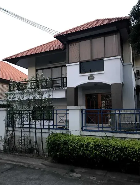 /international/th/16-391-the-village-soi-17-huai-kapi-chon-buri-20000-thailand-chon-buri-changwat-chon-buri-340105145802/