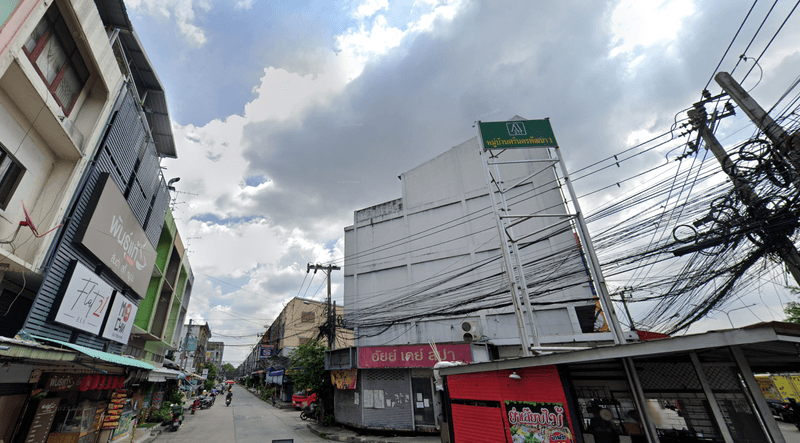 /international/th/pom-and-book-friends-nawamin-rd-khlong-kum-bueng-kum-bangkok-10230-tha-khlong-kum-bangkok-340105120410/