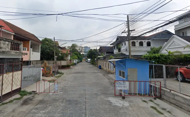 /international/th/33-vibhavadi-rangsit-16-25-ratchadaphisek-din-daeng-bangkok-10400-thailand-din-daeng-bangkok-340105127857/