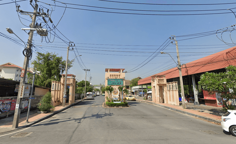 /international/th/72-439-moo-5-soi-muban-pruksa-ville-kanchanaphisek-rd-sao-thong-hin-bang-yai-nonthaburi-11140-tha-sao-thong-hin-nonthaburi-340105122517/