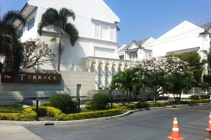 /international/th/the-terrace-soi-tiwanon-3-talat-khwan-nonthaburi-11000-thailand-nonthaburi-nonthaburi-340107448287/