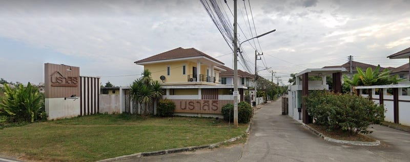 /international/th/narasiri-soi-1-ban-pa-bong-luang-muthi-8-ton-pao-san-kamphaeng-chiang-mai-50130-thailand-san-kamphaeng-chiang-mai-340105124936/