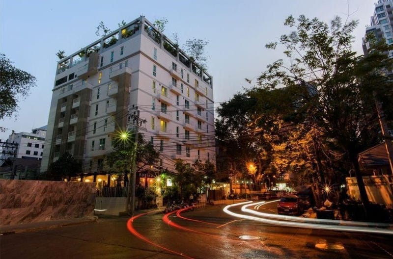 /international/th/51-2-soi-sueksawitthaya-1-si-lom-bang-rak-bangkok-10500-thailand-bang-rak-bangkok-340105123058/?lang=id
