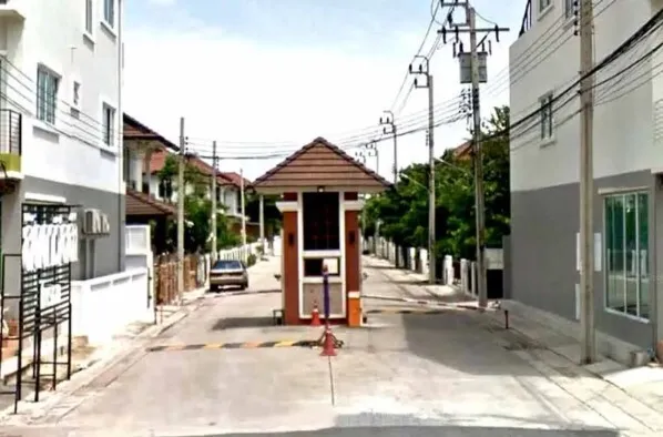Ladda Ville 1-2Muangthai Capital-Sai Noi Branch Office, Khlong Khwang, Sai Noi, Nonthaburi, 11150 Thailand, Sai Noi, BOOST LISTINGView details