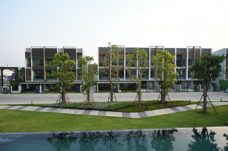 /international/th/549-423-soi-muban-thorani-nikhom-nawamin-bueng-kum-bangkok-10230-thailand-bueng-kum-bangkok-340105127628/