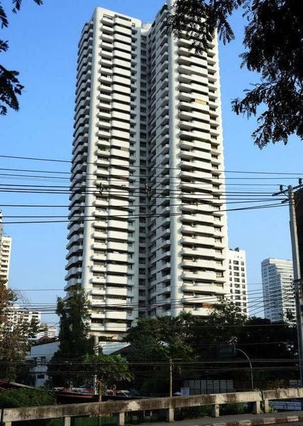 /international/th/52-100-soi-sukhumvit-3-sukhumvit-rd-khlong-toei-nuea-vadhana-bangkok-10110-tha-khlong-toei-nuea-bangkok-340105119762/