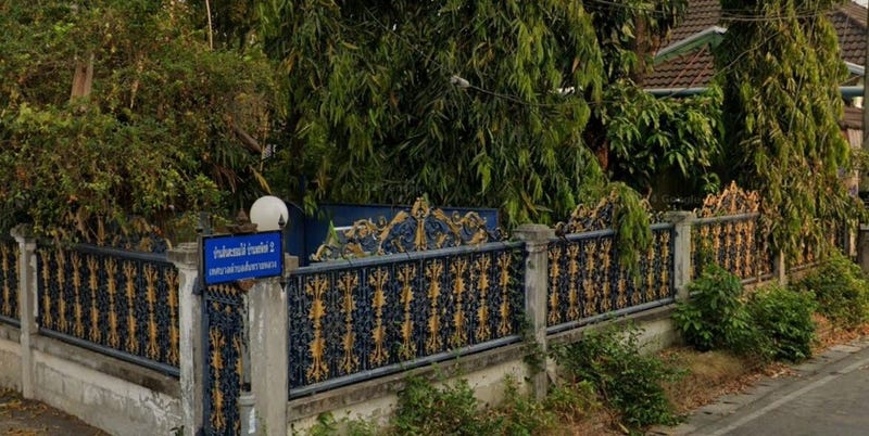 /international/th/22-muthi-4-san-sai-noi-san-sai-chiang-mai-50210-thailand-san-sai-chiang-rai-340105129306/