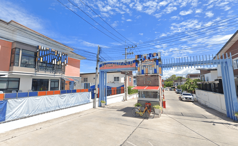 /international/th/soi-son-raksa-nong-pla-lai-bang-lamung-chon-buri-20150-tha-nong-pla-lai-chon-buri-340105128237/