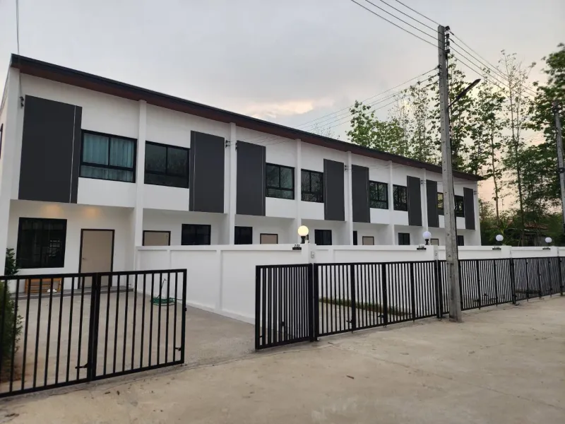 /international/th/rongraem-okfod-kankhlong-chonprathan-road-muthi-1-yuwa-san-pa-tong-chiang-mai-50120-thailand-san-pa-tong-chiang-mai-340105129126/
