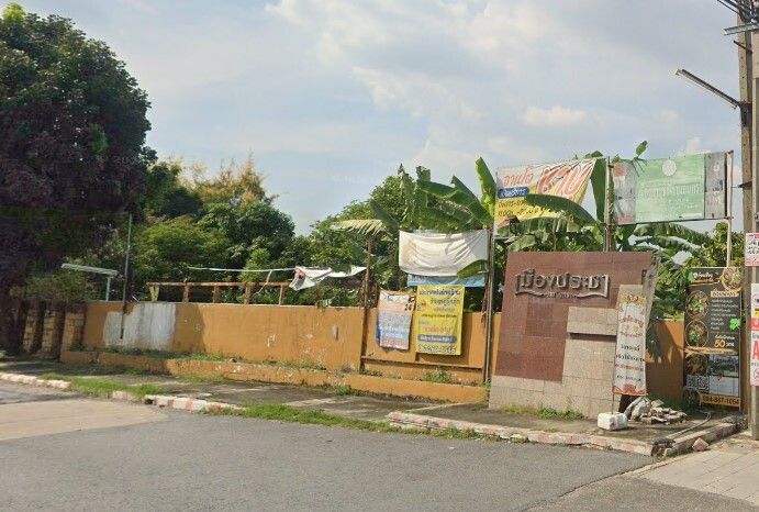 /international/th/soi-hathai-rat-35-sam-wa-tawan-tok-khlong-sam-wa-bangkok-10510-tha-sam-wa-tawan-tok-bangkok-340105125380/