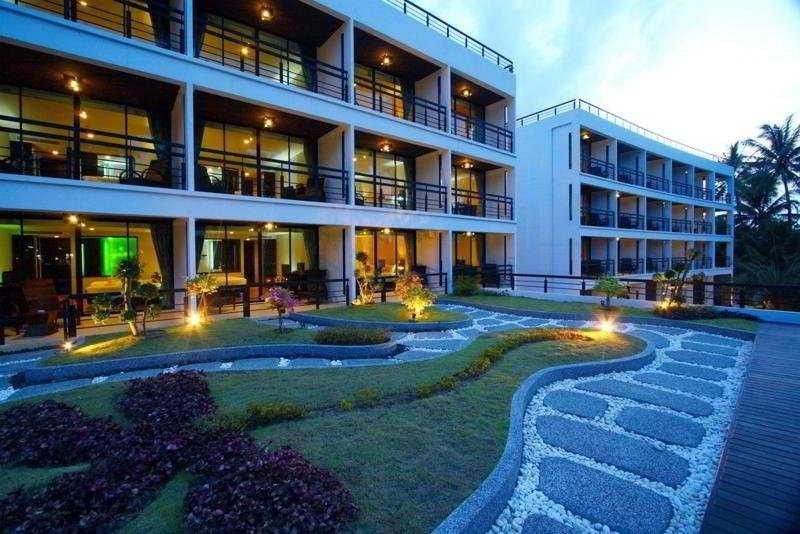 /international/th/ao-bang-thao-rd-choeng-thale-thalang-phuket-83110-tha-choeng-thale-phuket-340105129292/?lang=id