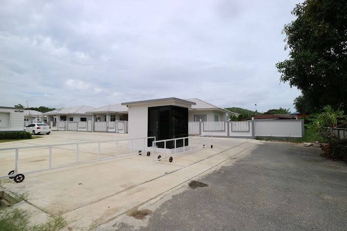 /international/th/207-16-soi-mu-ban-chaiyapruk-phlu-ta-luang-sattahip-chon-buri-20180-thailand-sattahip-chon-buri-340105129163/