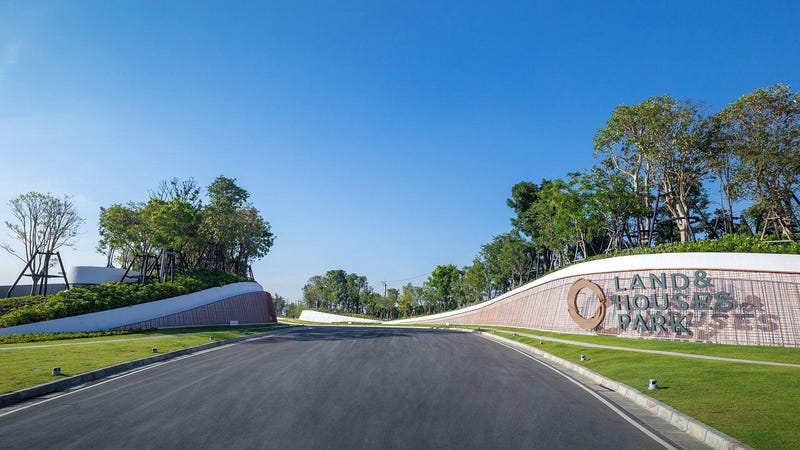 /international/th/mantana-bangna-km-15-mantana-bangna-km-15-bang-chalong-bang-phli-samut-prakan-10540-thailand-bang-phli-samut-prakan-340105123117/