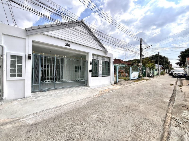 /international/th/doichang-cafe-pattaya-paniad-chang-pattaya-nua-pattaya-chon-buri-20150-thailand-pattaya-changwat-chon-buri-340107679669/