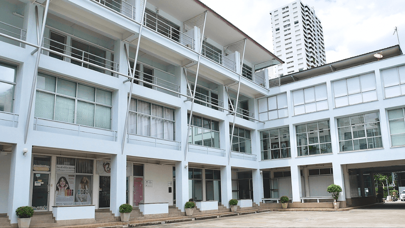 /international/th/sukhumvit-19-khlong-toei-nuea-vadhana-bangkok-10110-thailand-vadhana-bangkok-340105125378/