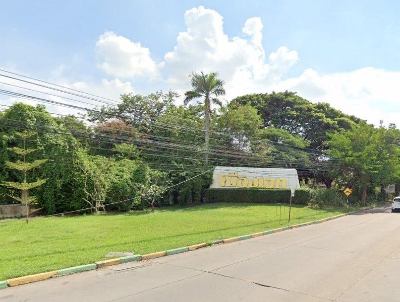 /international/th/52-999-soi-muban-mueang-ek-project-4-lak-hok-mueang-pathum-thani-pathum-thani-12000-tha-lak-hok-pathum-thani-340105120409/