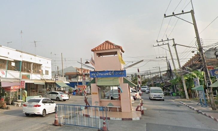 /international/th/muban-family-park-rd-na-pa-mueang-chon-buri-chon-buri-20000-tha-na-pa-chon-buri-340105119478/