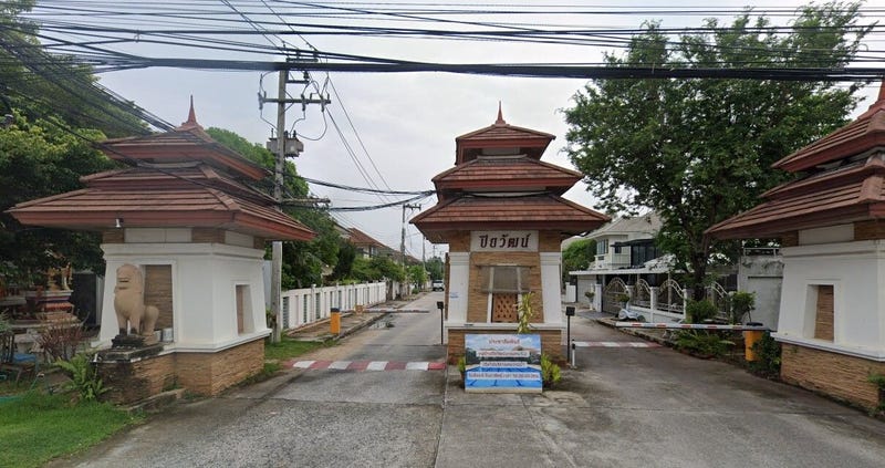 /international/th/soi-muban-piyawat-ban-puek-mueang-chon-buri-chon-buri-20000-tha-ban-puek-chon-buri-340105148008/