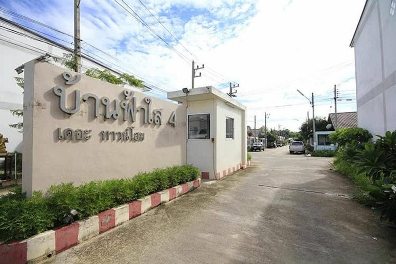 /international/th/santanleang-soi-3-muthi-4-rim-kok-chiang-rai-57100-thailand-chiang-rai-changwat-chiang-rai-340105128165/