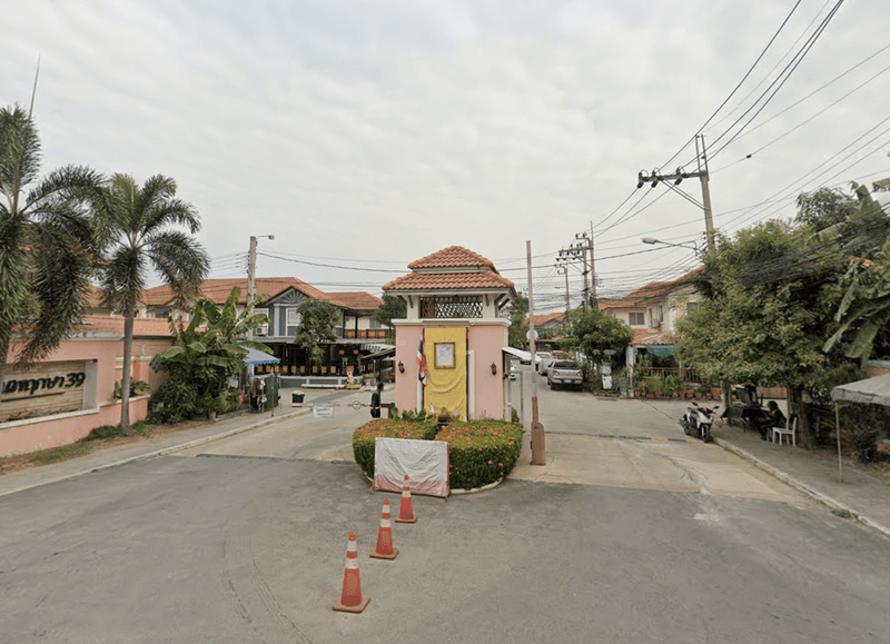 /international/th/168-290-thoet-phrakiat-5-thawakhom-maharat-road-sao-thong-hin-bang-yai-nonthaburi-11140-thailand-bang-yai-changwat-nonthaburi-340105129788/