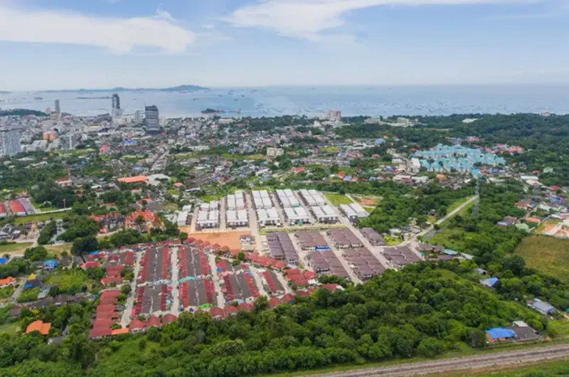 /international/th/soi-muban-golden-town-wang-hin-taeng-on-surasak-si-racha-chon-buri-20110-tha-surasak-chon-buri-340105129080/
