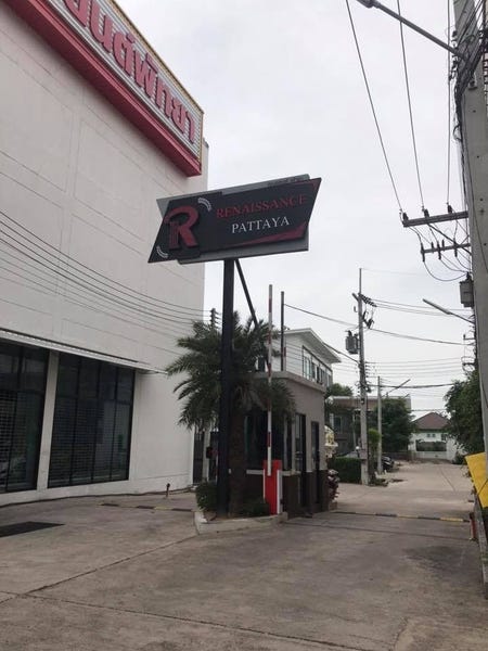 /international/th/muban-renais-sance-pattaya-highway-3-na-kluea-bang-lamung-chon-buri-20150-tha-na-kluea-chon-buri-340105124891/