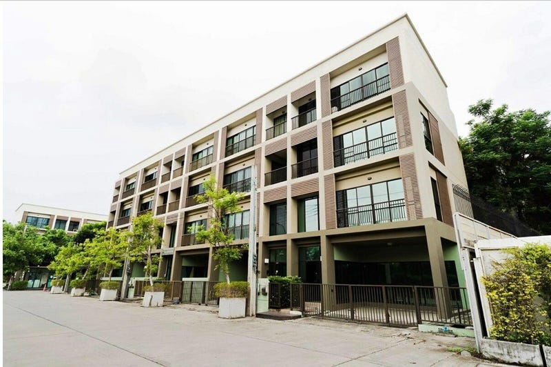 /international/th/ammata-thani-co-ltd-muban-lumphini-town-residence-bang-na-srinagarindra-srinagarindra-rd-bang-na-nuea-bang-na-bangkok-10260-tha-bang-na-nuea-bangkok-340105121053/