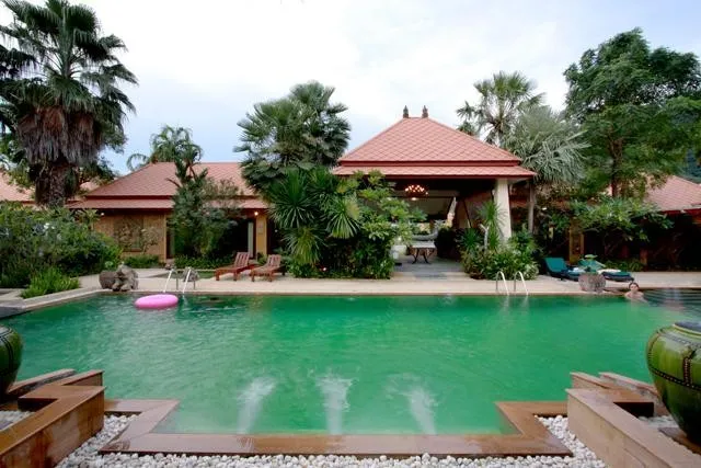 /international/th/soi-muban-kamala-na-thong-house-kamala-kathu-phuket-83150-tha-kamala-phuket-province-340105120882/