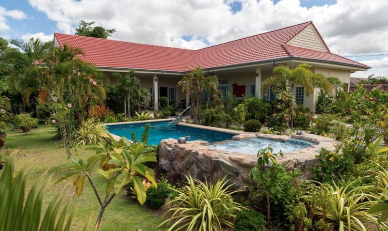 /international/th/sun-dance-villa-32-6-soi-thetsaban-1-soi-36-huai-yai-bang-lamung-chon-buri-20150-tha-huai-yai-chon-buri-340105123504/