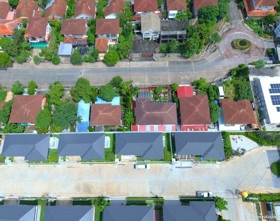 /international/th/khlong-luang-road-khlong-si-khlong-luang-pathum-thani-12120-thailand-khlong-luang-pathum-thani-340105138590/