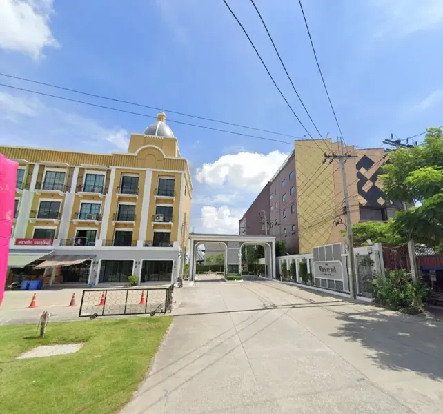 /international/th/patthana-chonnabot-3-road-khlong-song-ton-nun-lat-krabang-bangkok-10520-thailand-lat-krabang-bangkok-340105122722/