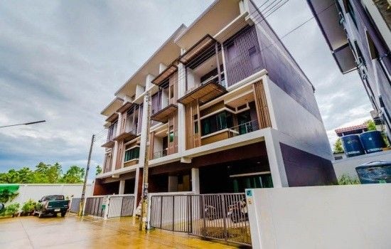/international/th/hotel-equip-co-ltd-highway-4233-wichit-mueang-phuket-phuket-83000-tha-wichit-phuket-340105123096/