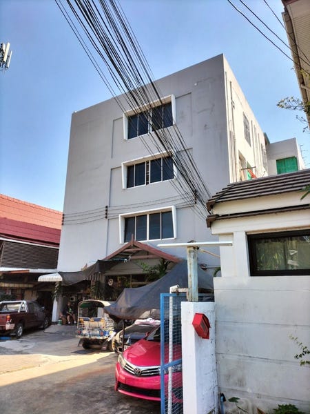 /international/th/yim-prayun-phatthana-community-office-wong-sawang-rd-wong-sawang-bang-sue-bangkok-10800-tha-wong-sawang-bangkok-340105161035/
