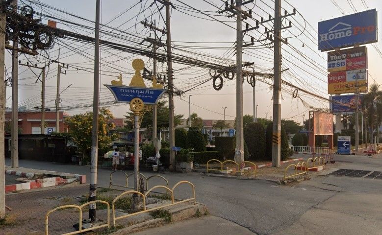 /international/th/kumphin-rd-huai-chorakhe-mueang-nakhon-pathom-nakhon-pathom-73000-tha-huai-chorakhe-changwat-nakhon-pathom-340105169998/