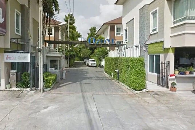 /international/th/phahon-yothin-48-yaek-37-anusawari-bang-khen-bangkok-10220-thailand-bang-khen-bangkok-340105128808/