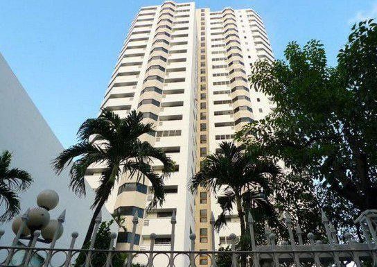 /international/th/hot-star-豪大大雞排-sukhumvit-road-khlong-tan-nuea-vadhana-bangkok-10110-thailand-vadhana-bangkok-340106167345/