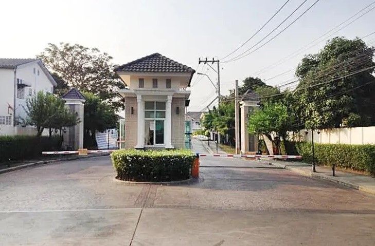 /international/th/pruksa-ville-petchkasem-69-nong-khang-phlu-nong-khaem-bangkok-10160-thailand-nong-khaem-bangkok-340105124321/