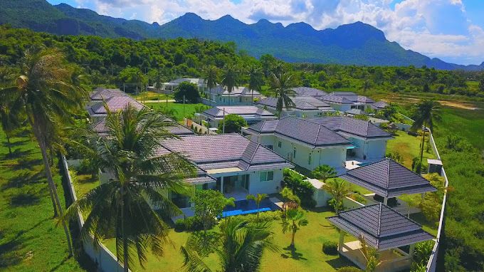 /international/th/white-beach-villas-main-office-sam-roi-yot-prachuap-khiri-khan-77120-thailand-sam-roi-yot-prachuap-khiri-khan-340105155499/