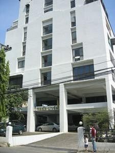 /international/th/soi-phahon-yothin-8-phaya-thai-bangkok-10400-tha-phaya-thai-bangkok-340105126074/