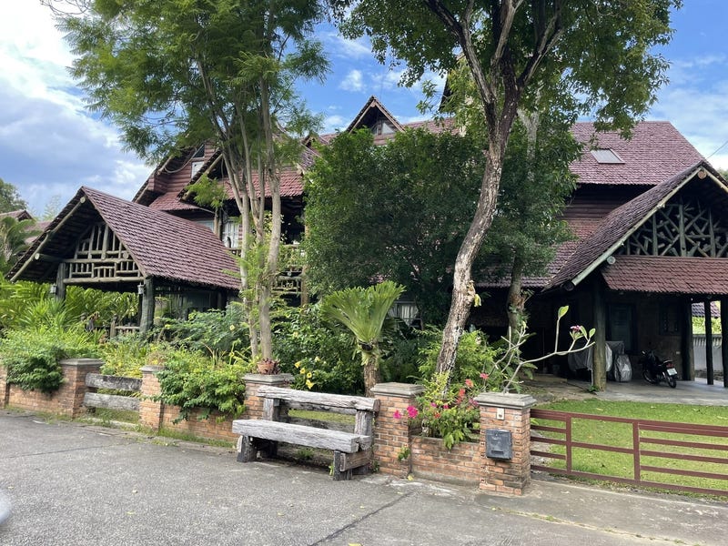 /international/th/muban-ban-suan-lanna-230-15-soi-nong-ho-17-chang-phueak-mueang-chiang-mai-chiang-mai-50300-tha-chang-phueak-chiang-mai-340105122336/