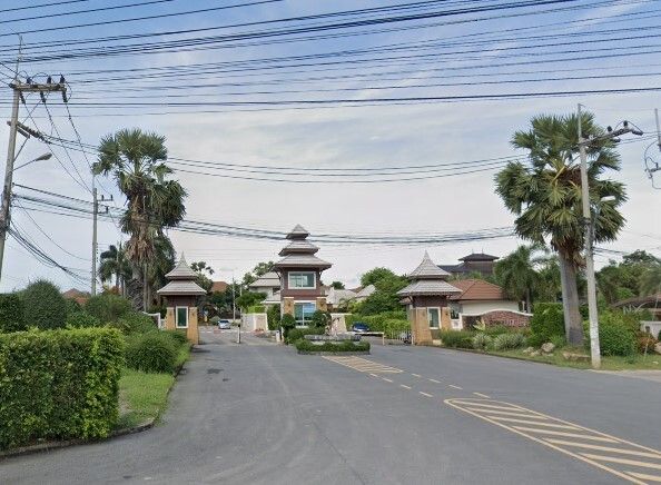 /international/th/sam-muk-thani-saen-suk-chon-buri-20130-thailand-chon-buri-changwat-chon-buri-340105153483/
