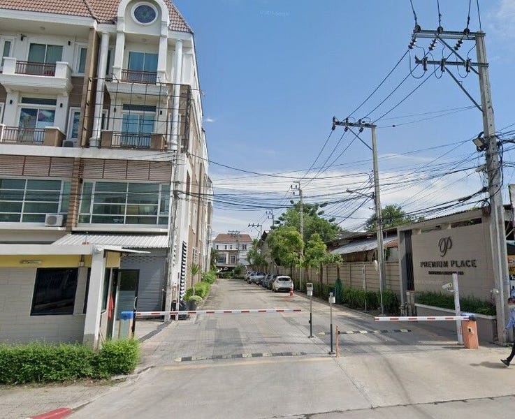 /international/th/111-196-pho-kaeo-road-nawamin-bueng-kum-bangkok-10230-thailand-bueng-kum-bangkok-340106167486/