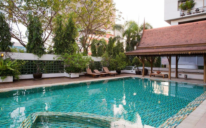 /international/th/33-3-soi-phra-phinit-thung-maha-mek-sathon-bangkok-10120-thailand-sathon-bangkok-340105125769/