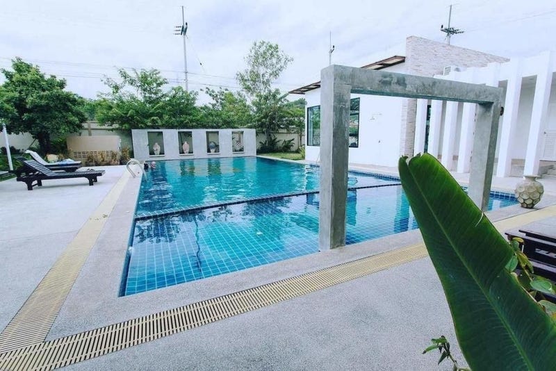 /international/th/319-7-moo-7-hin-lek-fai-hua-hin-prachuap-khiri-khan-77110-tha-hin-lek-fai-prachuap-khiri-khan-340105123890/
