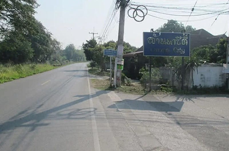/international/th/223-rural-road-3007-muthi-6-ban-waen-hang-dong-chiang-mai-50230-thailand-hang-dong-chiang-mai-340105127302/