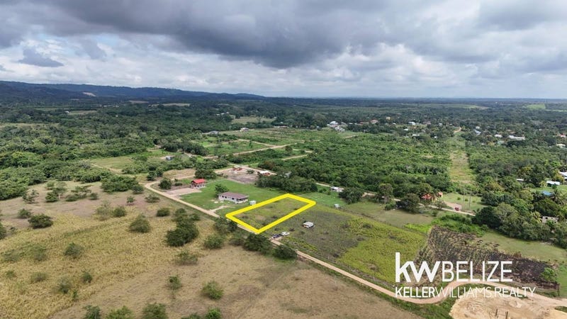 /international/bz/-fenced-lot-in-santa-familia-village-belize-santa-familia-village-cayo-district-310106199756/